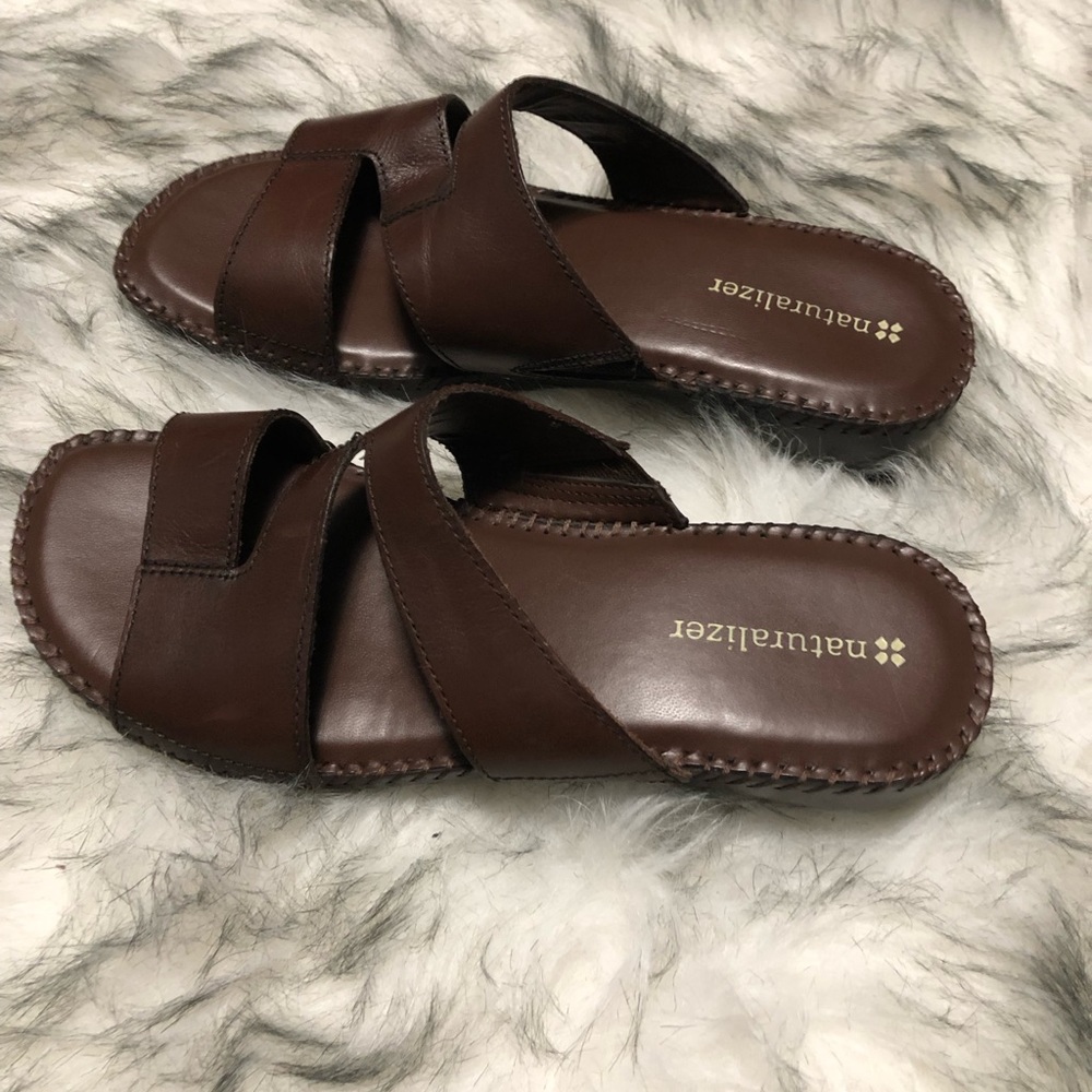 Naturalizer Brown Sandals Size 7